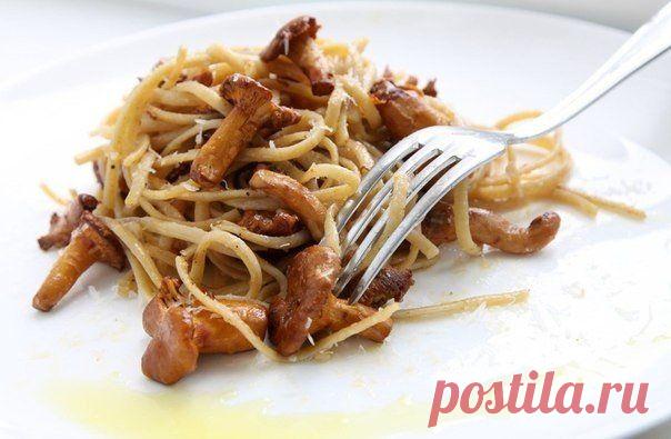 Паста с лисичками и пармезаном.