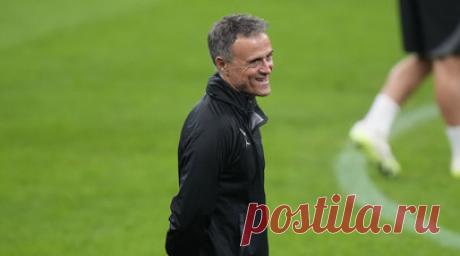 Энрике заявил, что оптимистично настроен на матч с «Миланом» в ЛЧ. Главный тренер «Пари Сен-Жермен» Луис Энрике поделился ожиданиями от матча четвёртого тура группового этапа Лиги чемпионов УЕФА с «Миланом». Читать далее