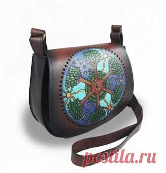 Handpainted genuine leather bag. small womens bag, leather women's bag, leather purse, crossbody bag, shoulder bag, This small elegant womens bag is made of genuine leather and is decorated in a modern style. the size is 22cm / 25cm / 6cm.  Painting hand-painted and burning in the technique of pyrography.  The shoulder strap is made of genuine leather and is adjustable.  The main compartment is with a