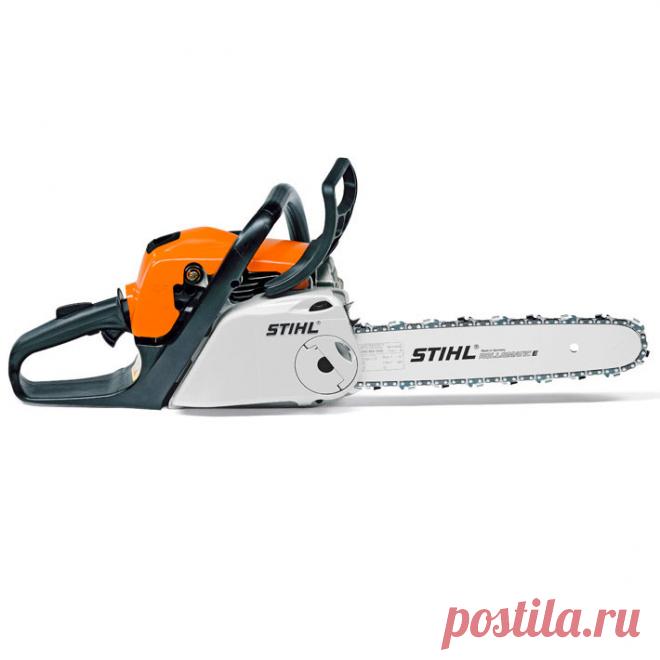 Бензопила MS 211 C-BE 14" будет вам незаменимым помощником в разрешении любых задач на вашем участке. Эта модель прекрасно подойдет для распиловки брусьев, досок, проведения строительных работ, возведения  ограждений из древесины. Мотопилу можно использовать при сезонной обрезке многолетних растений, спила старых деревьев, заготовке дров на зиму. Агрегат оснащен антивибрационной системой для повышения качества реза. Полные технические характеристики смотрите на сайте.