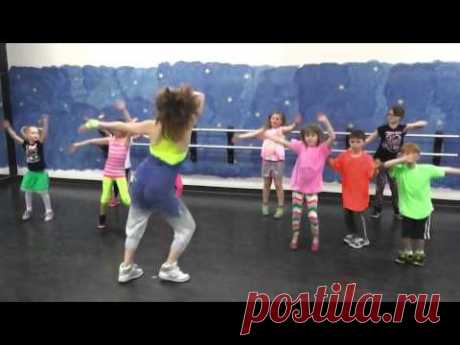 ▶ ZumbAtomic Warm up song---What Makes You Beautiful by One Direction - YouTube