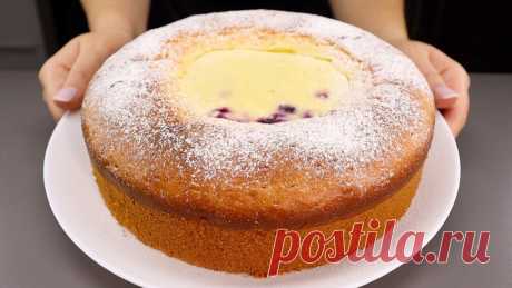 Несмотря на простоту, пирог можно подать и гостям: вкусный пирог "Вулкан" с творогом и ягодами | Евгения Полевская | Это просто | Дзен