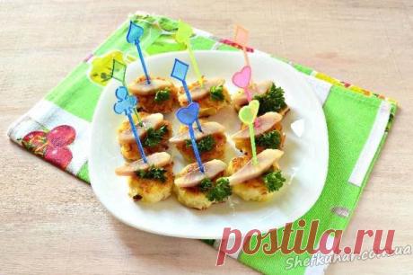 Канапе на святковий стіл - рецепт приготування блюда.