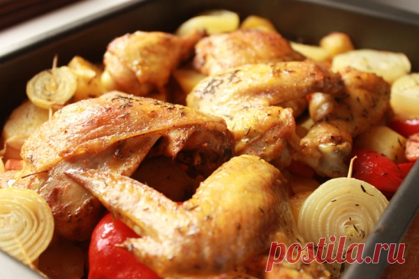 Кусочки курицы запеченные в духовке с картошкой