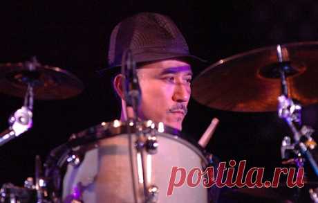 Умер барабанщик Yellow Magic Orchestra. Юкихиро Такахаси было 70 лет