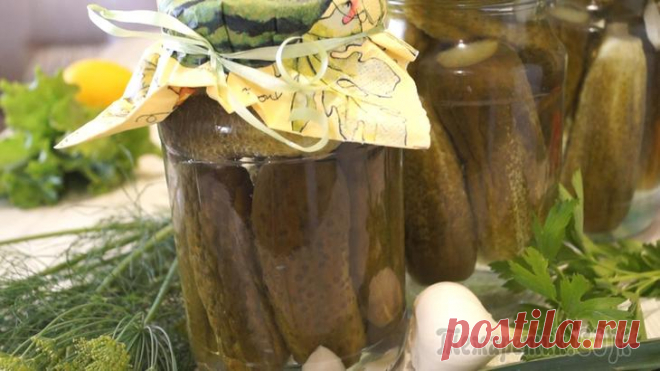 Маринованные сладкие огурцы. Вкус такой, что за раз можно съесть всю банку! Вкус у этих огурцов такой, что можно сразу съесть всю банку. Всегда получаются вкусные, и хрустящие. Готовятся очень быстро и без хлопот.ИНГРЕДИЕНТЫ огурцы, 2 кгвода, 1 лчеснок, 6 зубч.уксус, 200 млса...