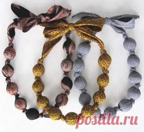 Ожерелье из галстука.