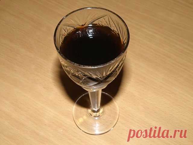 ЛИКЁР «ЧЕРНЫЙ КАПИТАН»