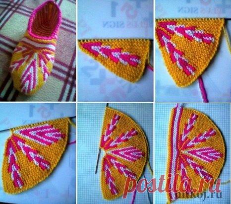 Как связать быстро тапочки
Описание: http://nitkoj.ru/vyazanaya-obuv-noski/1764-kak-svyazat-bystro-tapochki.html
