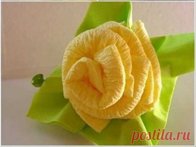 Роза из гофрированной бумаги