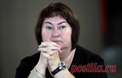 Вяльбе призвала не впадать в крайности при популяризации патриотизма. Глава Федерации лыжных гонок России принимает участие в работе секции "Роль физкультурно-спортивных обществ, общероссийских и региональных спортивных федераций в патриотическом воспитании граждан"