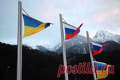 На Украине испугались потери ряда территорий из-за решения России. Политолог Андрей Головачев заявил, что Украина может лишиться ряда территорий в случае признания Россией самопровозглашенных ДНР и ЛНР. Соответствующий материал опубликован в издании Главред.