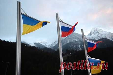 На Украине испугались потери ряда территорий из-за решения России. Политолог Андрей Головачев заявил, что Украина может лишиться ряда территорий в случае признания Россией самопровозглашенных ДНР и ЛНР. Соответствующий материал опубликован в издании Главред.