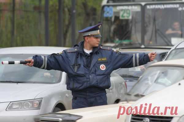 Как легко и просто запомнить жесты регулировщика