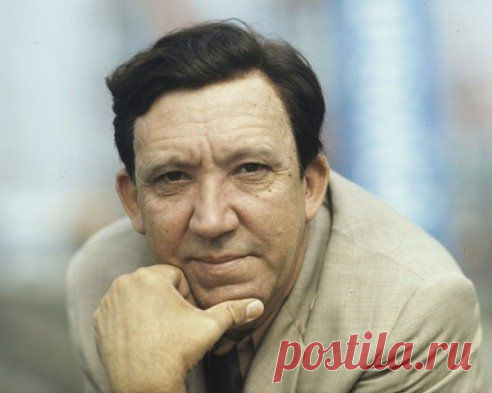 Никогда не мстите подлым людям. Просто станьте счастливыми и они этого не переживут.

Юрий Никулин