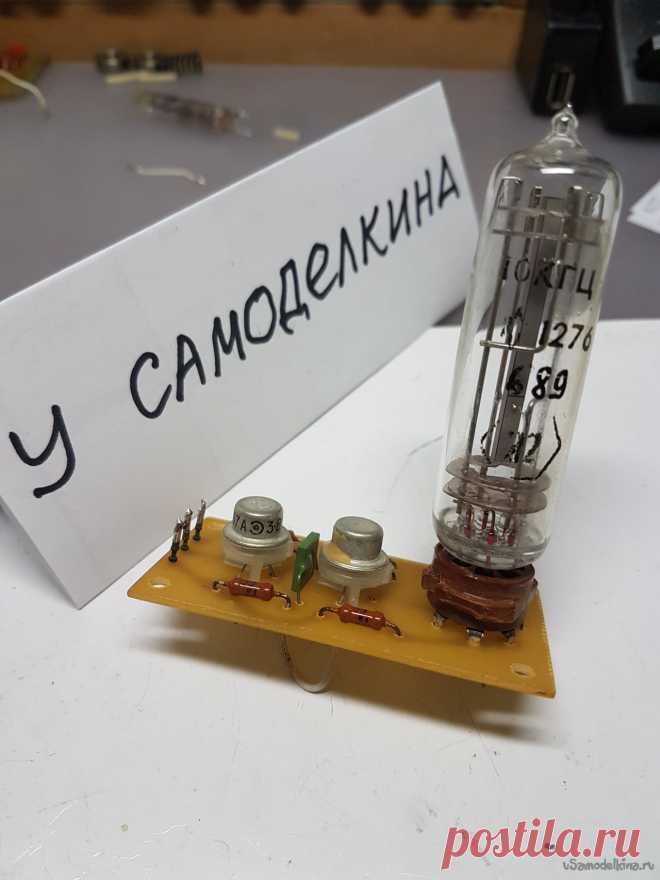 Проверка кварцев для часов Здравствуйте, коллеги! Давным-давно, лет 40 назад, приобрел я с разборки кварцевые резонаторы на 10кГц. Штук 6 – 8. Разборщики сразу оговорили – надо проверять! Собрал поделку для проверки. Обычный двухкаскадный усилитель с кварцем в цепи обратной связи. Чем хорош – работает на частоте