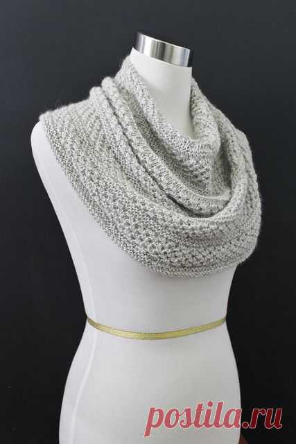 Starshower knit pattern on Ravelry. Blue Sky Alpacas Metalico in Silver. Knit by Carol McKenna | Flickr - Photo Sharing!