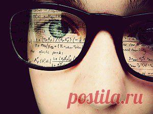 САМЫЙ УМНЫЙ САМОУБИЙЦА: Я - БОГ, Я - БОЛЬ, Я - НОЛЬ... -  Чувствуя своё интеллектуальное превосходство над сверстниками, звуковик может проявлять высокомерие по отношению к другим людям. Сосредоточение на своём «Я» становится причиной формирования эгоцентризма — ощущения себя центром Вселенной.