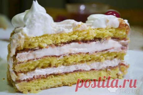 Рецепт: Торт &quot;Добрынинский&quot; | Очень вкусны песочный торт с заварным белковым кремом.