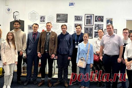 Менделеевская карта. В научных институтах прошли первые экскурсии. В рамках Десятилетия науки и технологий госкорпорация «Росатом» активно поддерживает инициативы, направленные на популяризацию науки и достижений российских ученых.