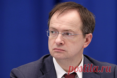 Мединский: Украина в рамках обмена приняла двух пленных из списка в 1 тыс. лиц. Помощник президента РФ отметил, что Россия вернула 84 военнослужащих с территории Украины