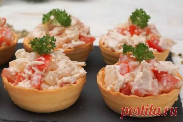Тарталетки с курицей, ананасами и помидорами — Дачный участок
