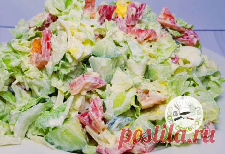 Легкий и полезный салат на быструю руку Этот салат очень вкусный и полезный. В нем много витаминов и микроэлементов....