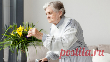 Работающая 102-летняя женщина раскрыла секрет долголетия - Здоровье Mail.ru