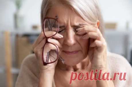 Синдром игнорирования половины пространства У пациентов с поражением правого полушария мозга может развиться синдром игнорирования левой половины пространства, при котором они перестают воспринимать левую часть окружающего мира. Опасности этого состояния раскрыла в интервью «Известиям» врач-невролог Екатерина Демьяновская.