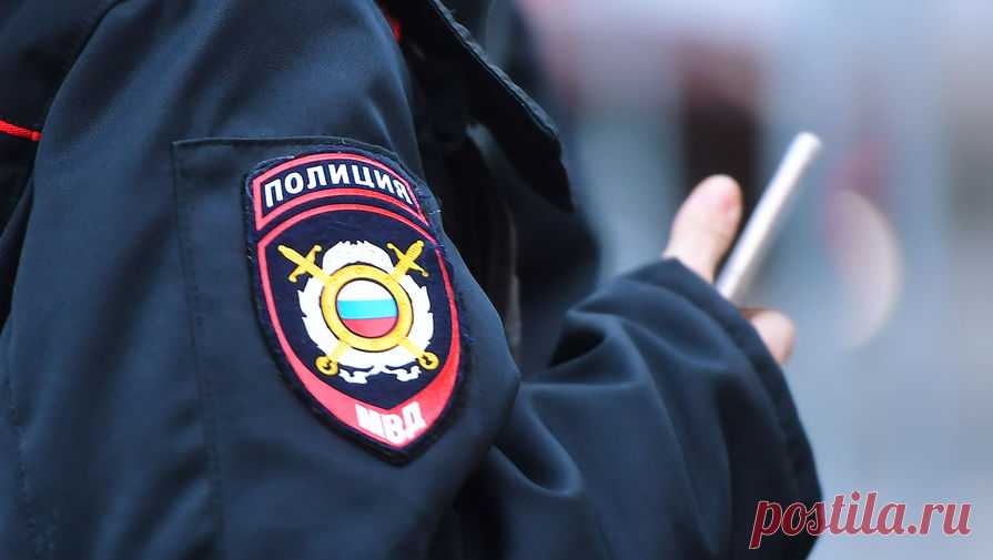 В Петербурге подожгли могилу бойца СВО. Две петербурженки обратились в правоохранительные органы с заявлениями об осквернении могил родственников, погибших на СВО. Об этом сообщает агентство новостей "Оперативное прикрытие". Первой об инциденте рассказала 54-летняя ...