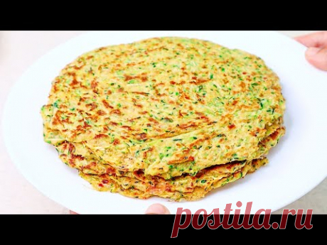 У меня овсянка и 2 кабачка. Я делаю вкусные и полезные блины.