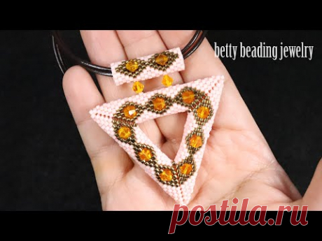 Triangle beaded bead pendant elegant and easy tutuorial.beading tutorial