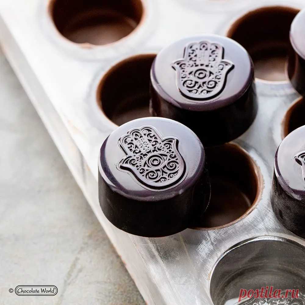 Chocolate World Форма для конфет, 1 шт купить на OZON по низкой цене (1012366649)