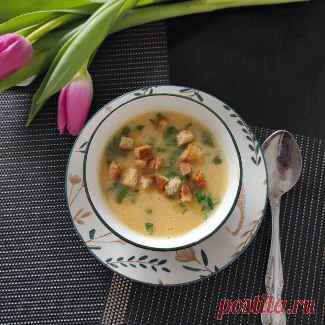 Овощной суп-пюре с сыром и сухариками | Креаликум
