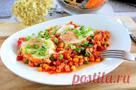 Как приготовить Шакшуку с кукурузой? Пошаговые фото, калорийность блюда.
