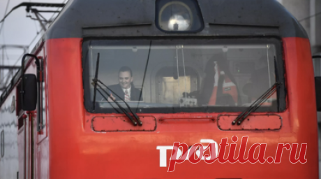 Железнодорожное полотно при ЧП на Крымском мосту не пострадало, полуостров не изолирован. В результате ЧП на Крымском мосту железнодорожное полотно не пострадало, заявил председатель госсовета республики Владимир Константинов. Читать далее