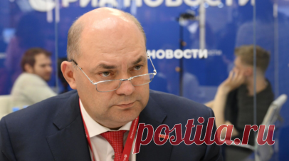 Мосгорсуд оставил под стражей экс-губернатора Смирнова по делу о хищении. Московский городской суд отклонил апелляцию защиты и оставил в СИЗО бывшего губернатора Курской области Алексея Смирнова, обвиняемого в хищении более 1 млрд рублей. Читать далее