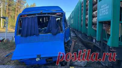 Появилось фото с места столкновения автобуса с поездом в Ленинградской области. В ГУ МВД России по Санкт-Петербургу и Ленинградской области показали фото с места столкновения туристического автобуса с грузовым поездом. Читать далее