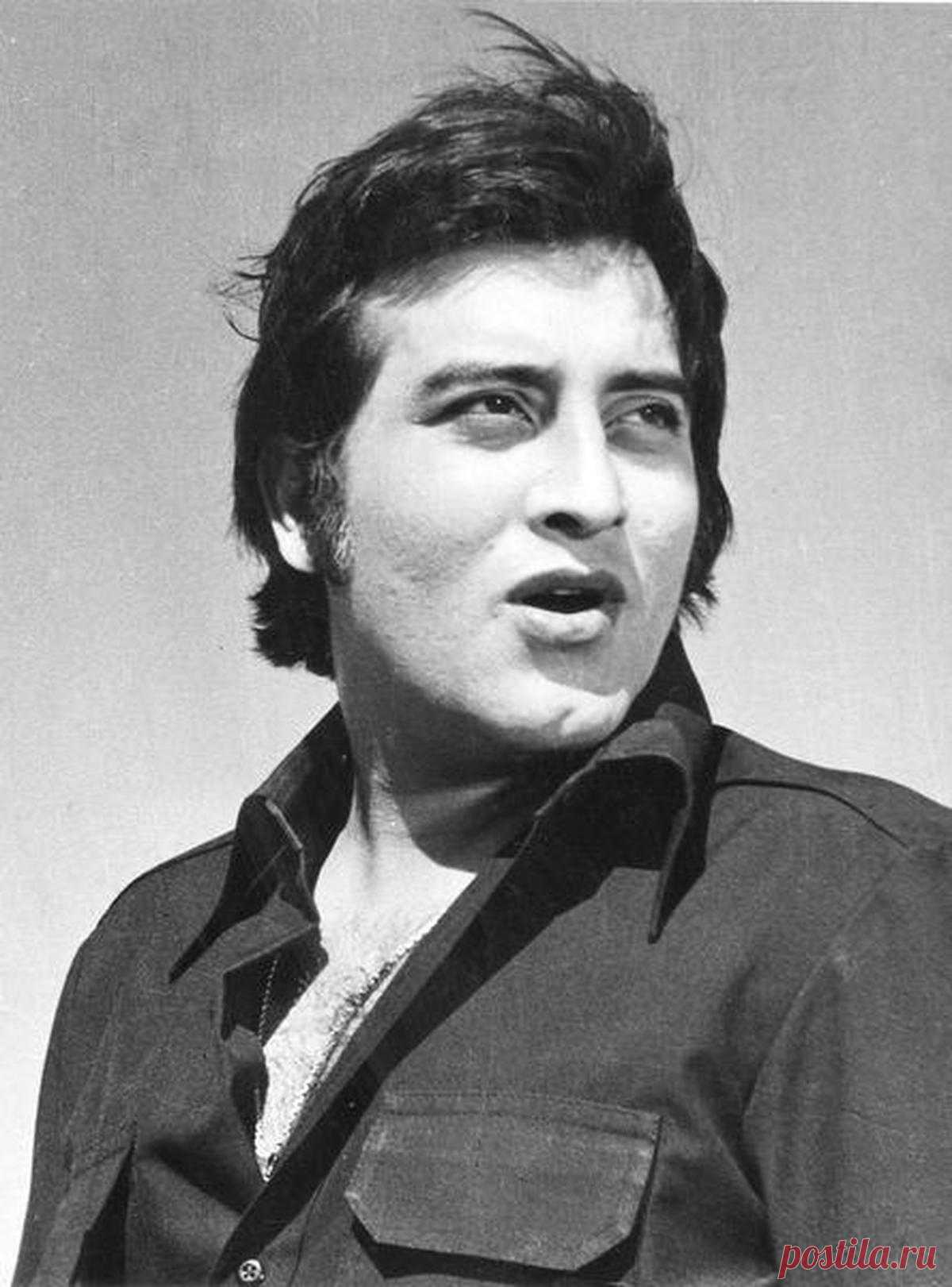 Винод Кҳанна (1946 - 2017) » MUZAFFAR.UZ