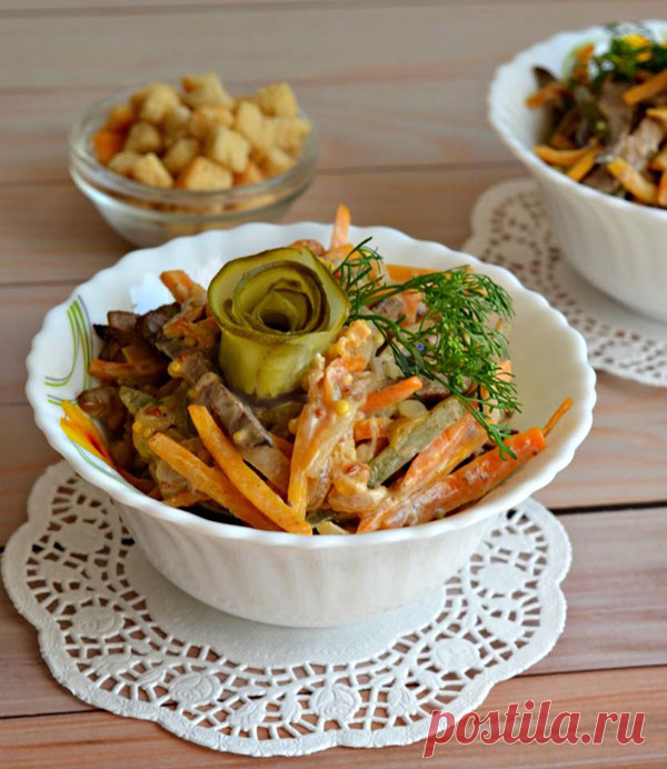 Салат с печенью огурцами и морковью — Домашние заботы