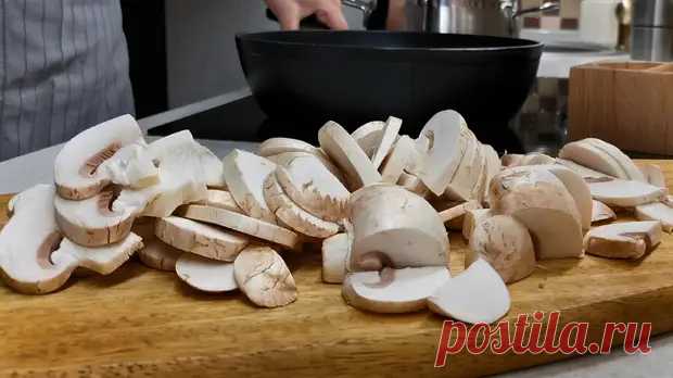 Уходит сковородками и хочется еще. Нереально вкусная еда и готовить проще некуда, рецепт на ужин изумительный - Будет вкусно - Медиаплатформа МирТесен