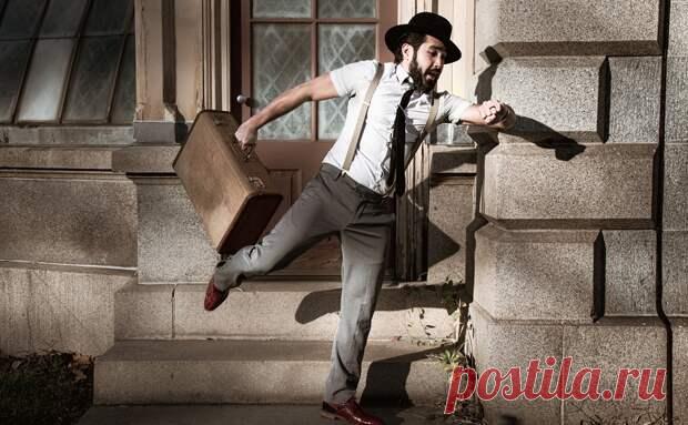 (38) Мужская «менопауза»: что это такое? - ПолонСил.ру - социальная сеть здоровья - 9 апреля - 43802271546 - Медиаплатформа МирТесен Причины, симптомы и возможные негативные последствия. unsplash.com/CC 0 Гормональные изменения — естественная часть старения. Они происходят и у женщин, и у мужчин. Но если у женщин все случается быстро и резко — прекращается овуляция, и уровень половых гормонов падает за сравнительно короткий - 9 апреля - 43802271546 - Медиаплатформа МирТесен