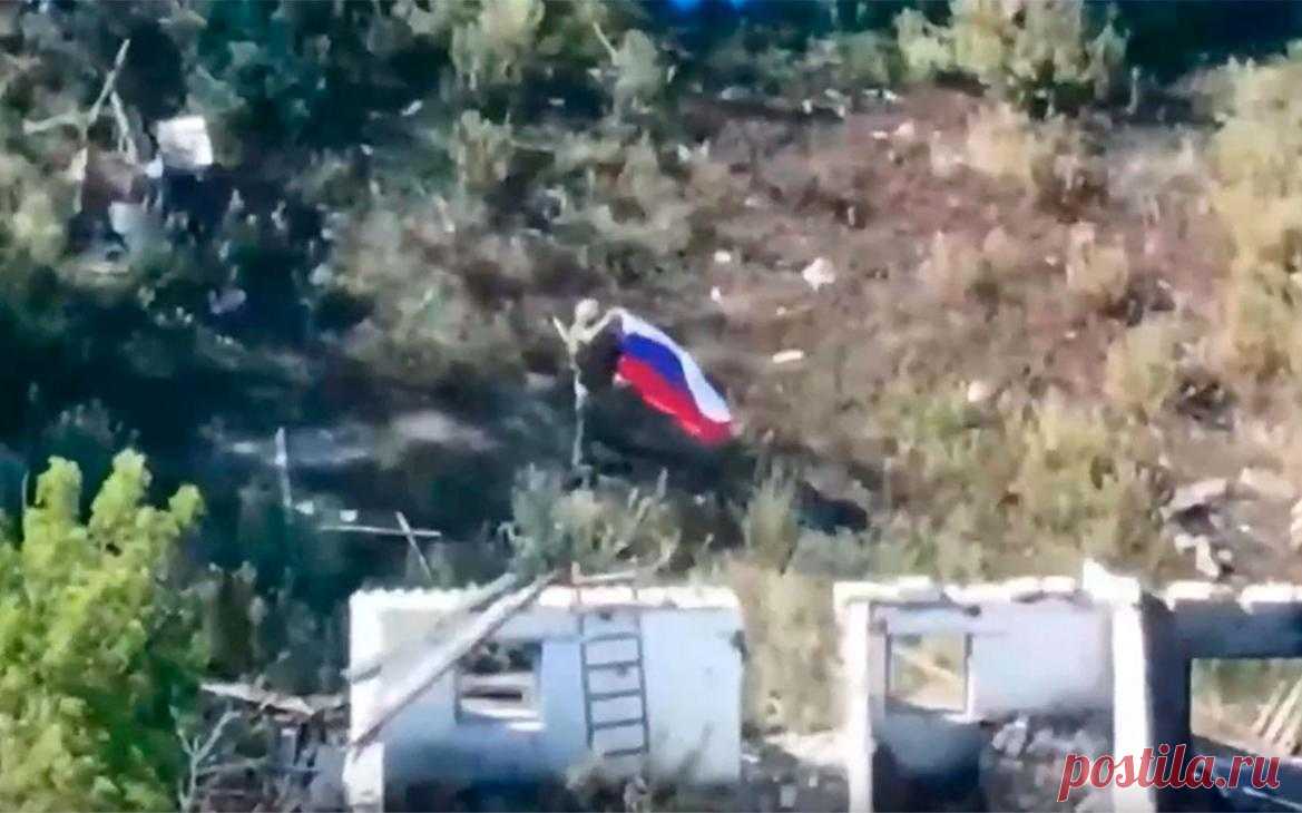 Минобороны показало кадры взятия Александрограда в ДНР. Минобороны опубликовало в телеграм-канале кадры взятия населенного пункта Александроград в ДНР.