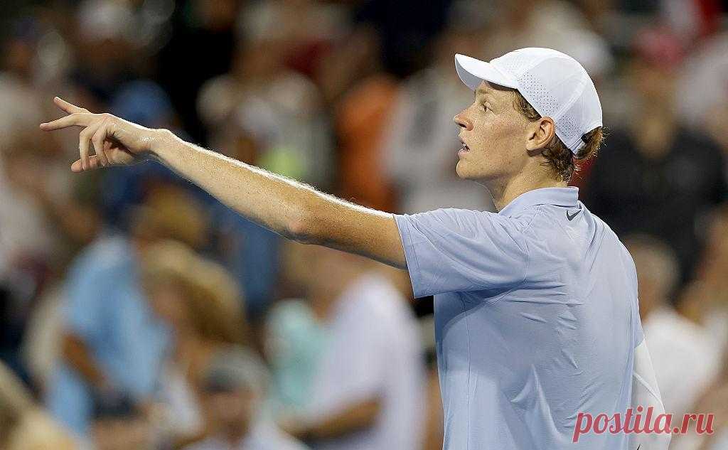 Синнер вслед за Соболенко остался без пары в миксте на US Open. Синнеру нужно до воскресенья найти замену Наварро. Новой парой на турнире в миксте также стали Дрейпер и Пегула, чьи партнеры снялись с турнира