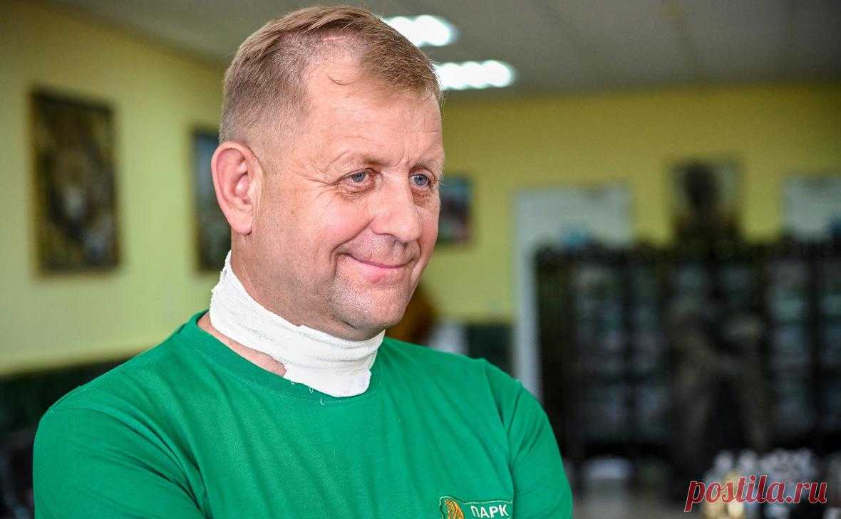 Глава Крыма Аксенов наградил медалью спасших директора «Тайгана». Глава Крыма Сергей Аксенов наградил медалью «За мужество и доблесть» спасших директора сафари-парка «Тайган» Олега Зубкова при нападении льва, соответствующий указ опубликован на сайте правительства республики.