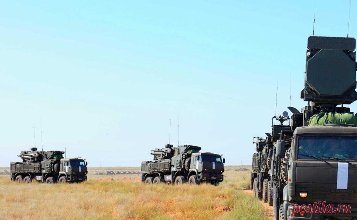 В Белгородской области за три часа сбили еще восемь беспилотников. В среду, 14 августа, с 11:00 до 14:00 мск дежурные средства противовоздушной обороны уничтожили в общей сложности десять украинских дронов, сообщает пресс-служба Минобороны в телеграм-канале.