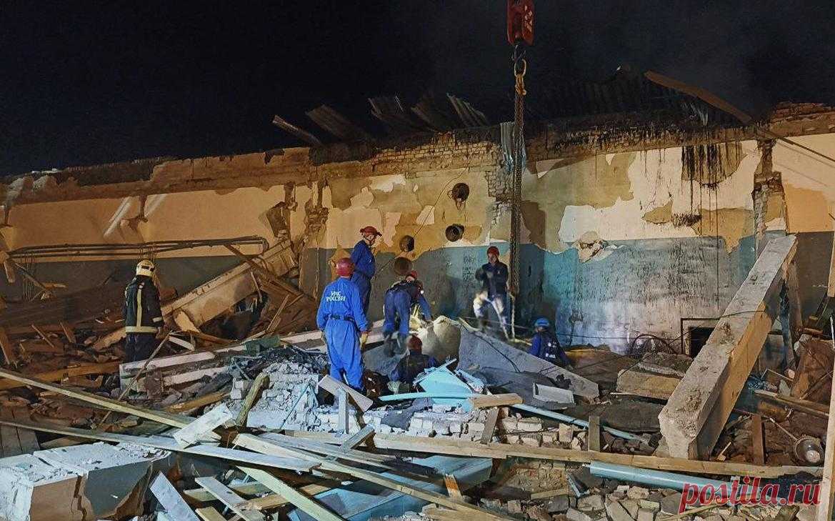 Число погибших при взрыве на заводе в Рязанской области выросло до 11. Число погибших при взрыве в производственном цехе завода «Эластик» в Шиловском районе Рязанской области возросло до 11, сообщили в региональном оперативном штабе.