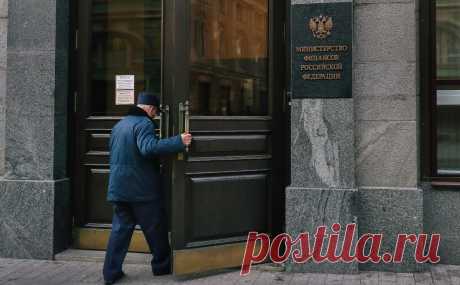 Минфин заявил об отсутствии на повестке вопроса о крупной приватизации. Доходы от приватизации крупных активов в бюджет на текущий год не заложены, пояснил замминистра финансов Моисеев. Ранее он сказал, что большая приватизация в России должна пройти, но нужно сформировать рынок