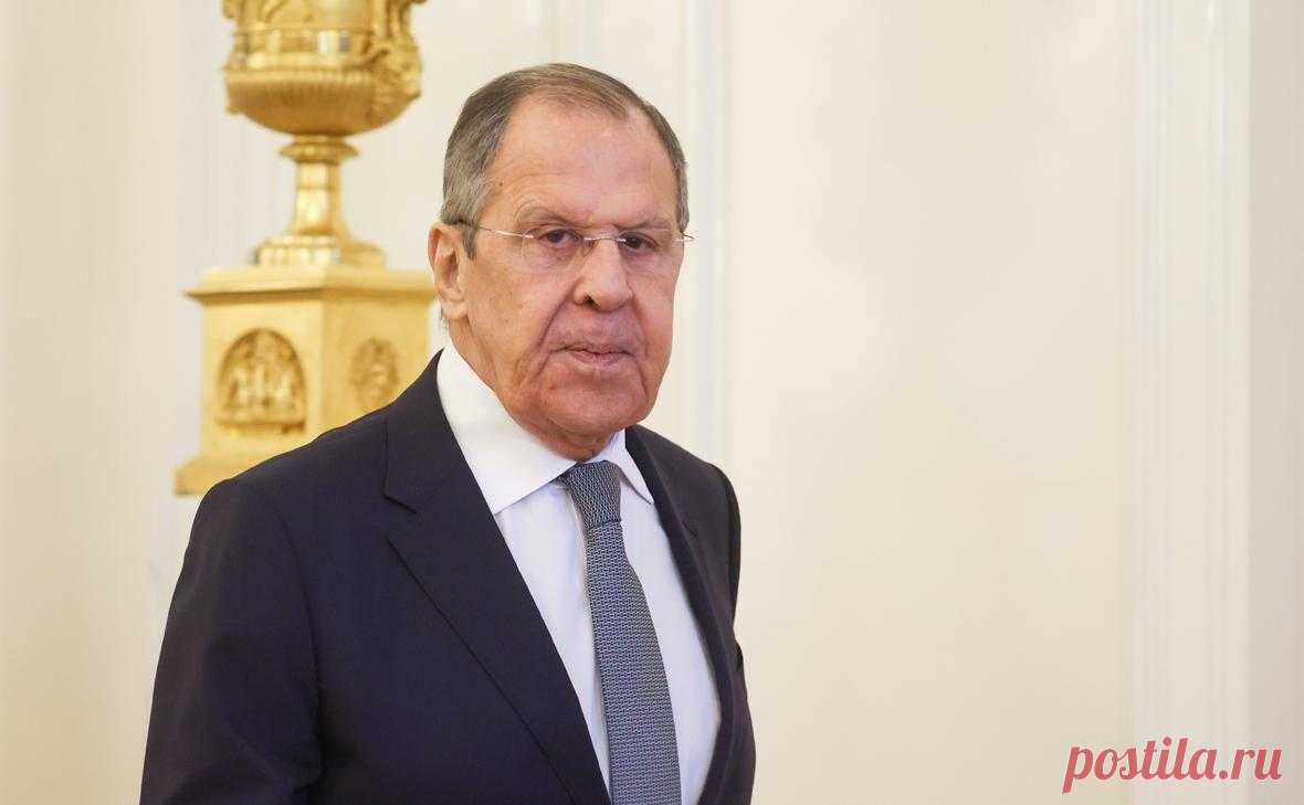 Лавров назвал целью России не новые территории, а защиту русских. Россия никогда не ставила целью обычный захват территорий, будь то Крым, Донбасс или Новороссия, а стремилась защитить русских людей, заявил глава МИД Сергей Лавров в интервью ВГТРК.