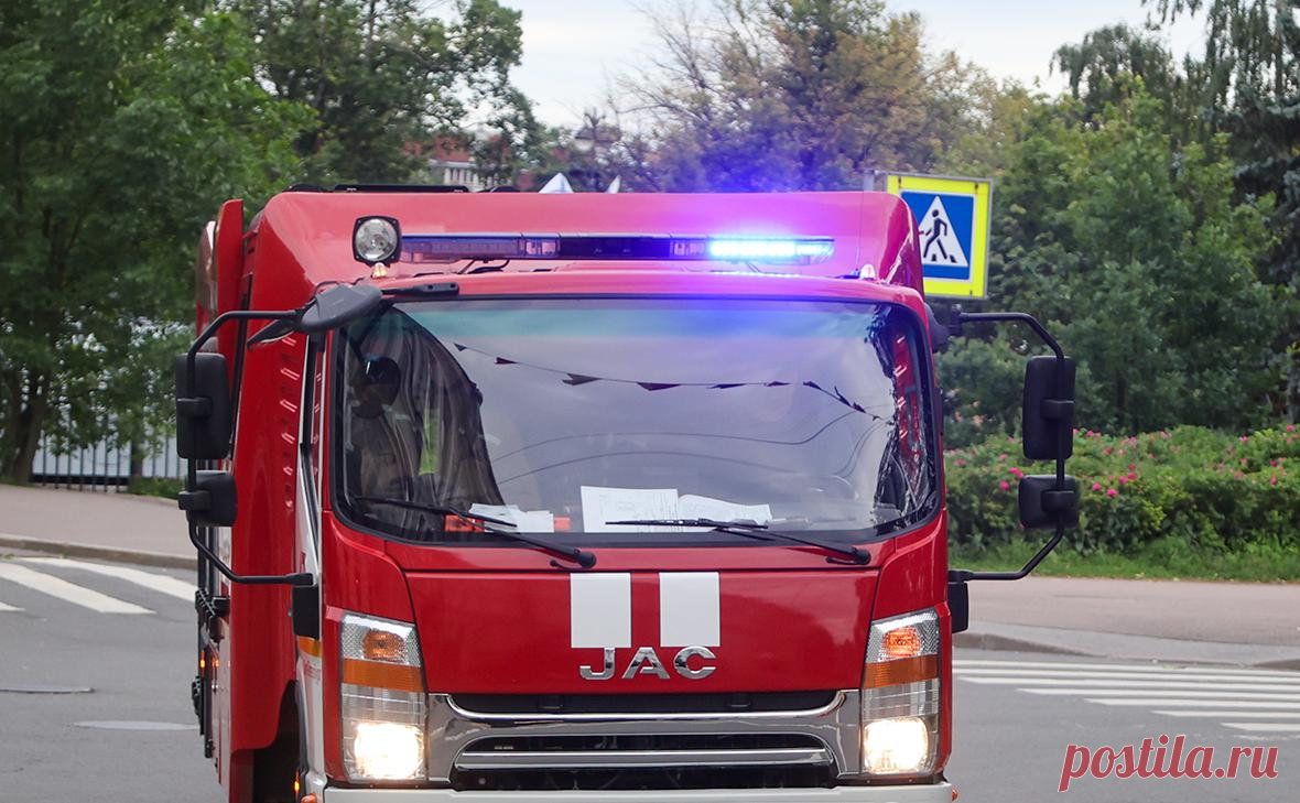 В цеху порохового завода под Рязанью произошли взрыв и пожар. В Шиловском районе Рязанской области загорелся производственный цех завода «Эластик», есть пострадавшие, сообщает «РИА Новости» со ссылкой на экстренные службы.